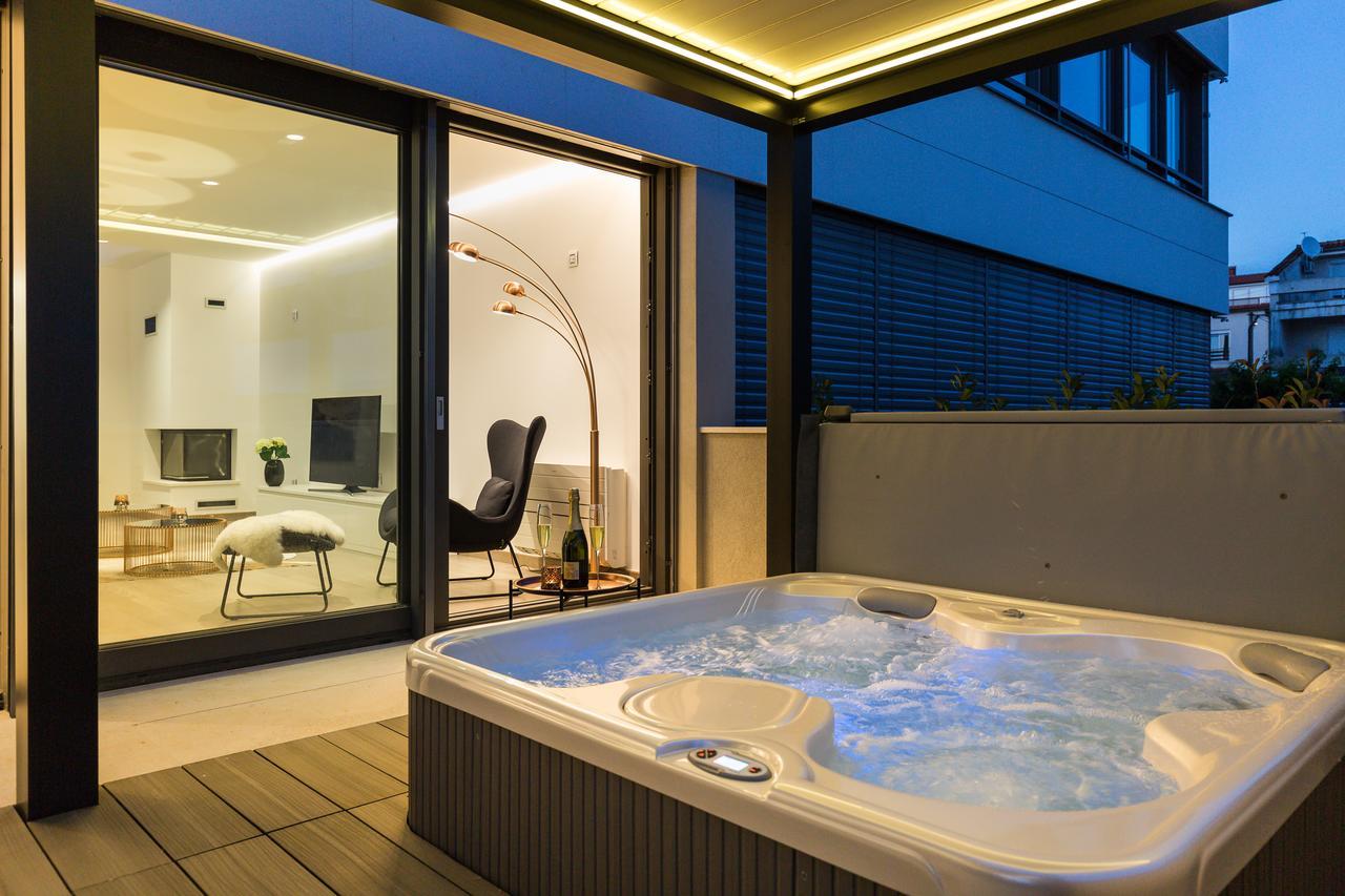 Shell Luxury Residences With Pool And Whirlpool Zára Kültér fotó