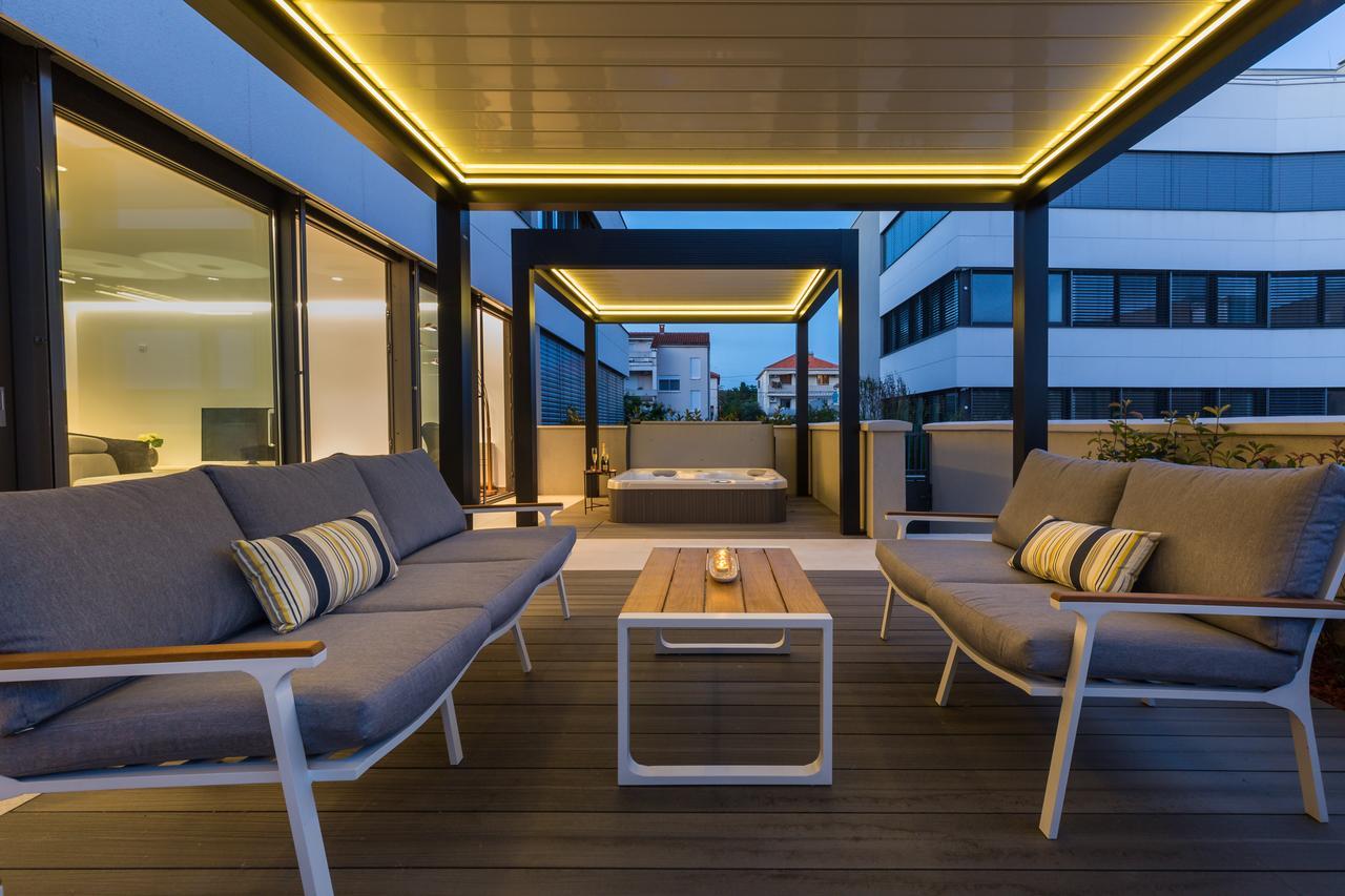 Shell Luxury Residences With Pool And Whirlpool Zára Kültér fotó