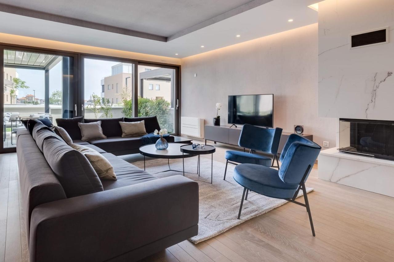 Shell Luxury Residences With Pool And Whirlpool Zára Kültér fotó