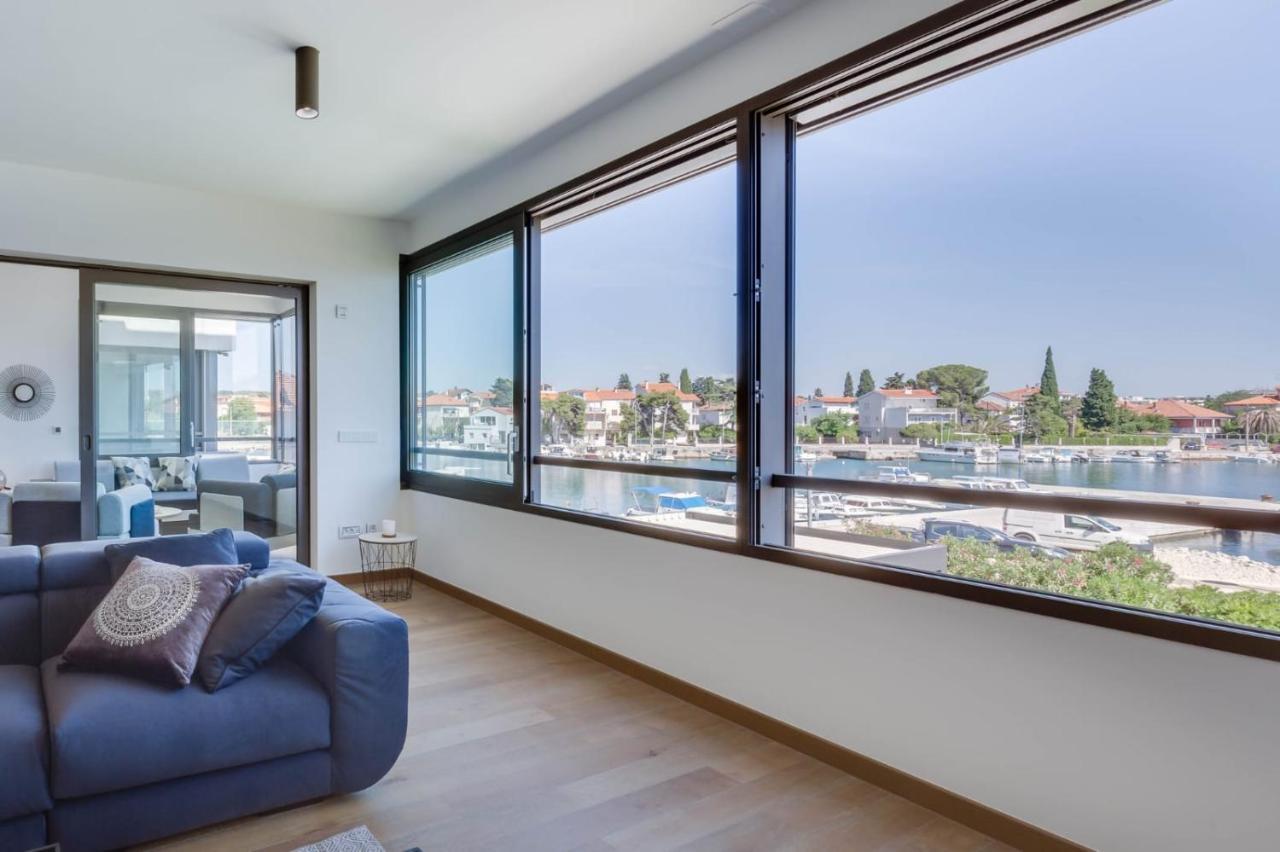 Shell Luxury Residences With Pool And Whirlpool Zára Kültér fotó