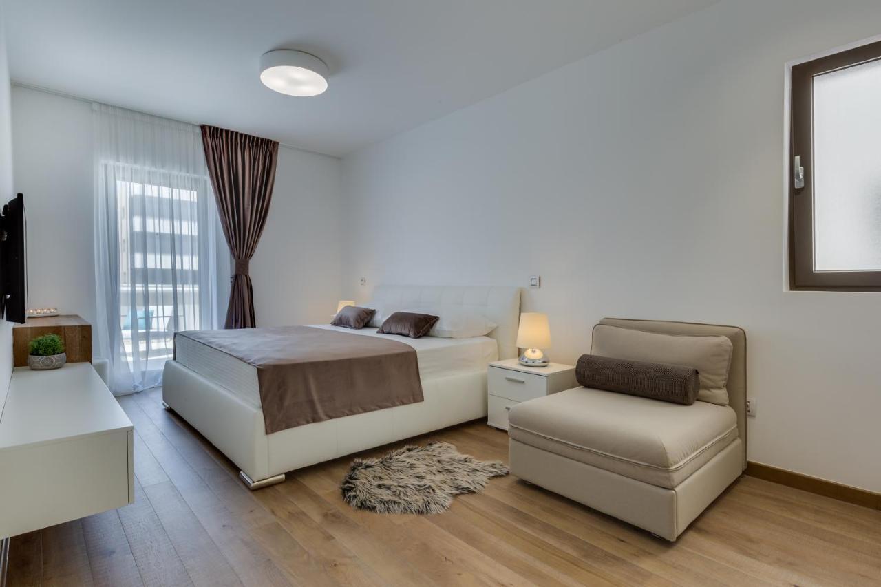 Shell Luxury Residences With Pool And Whirlpool Zára Kültér fotó